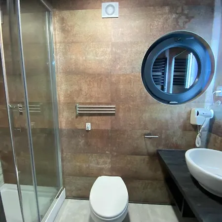 Apartment Houseboat Porta Mare - *
